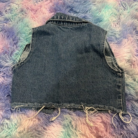 TOO CUTE!! Vintage JM Originals Denim Vest - Picture 3 of 3